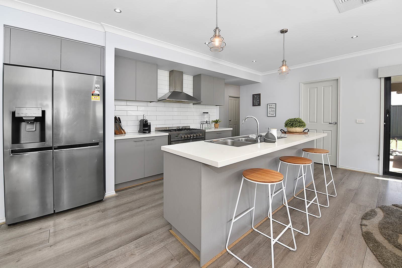 32 Chase Avenue, Wollert VIC 3750