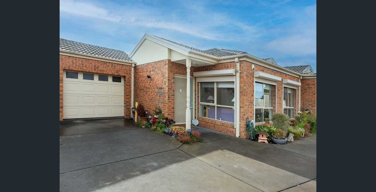 2/53 Coulstock Street, Epping VIC 3076