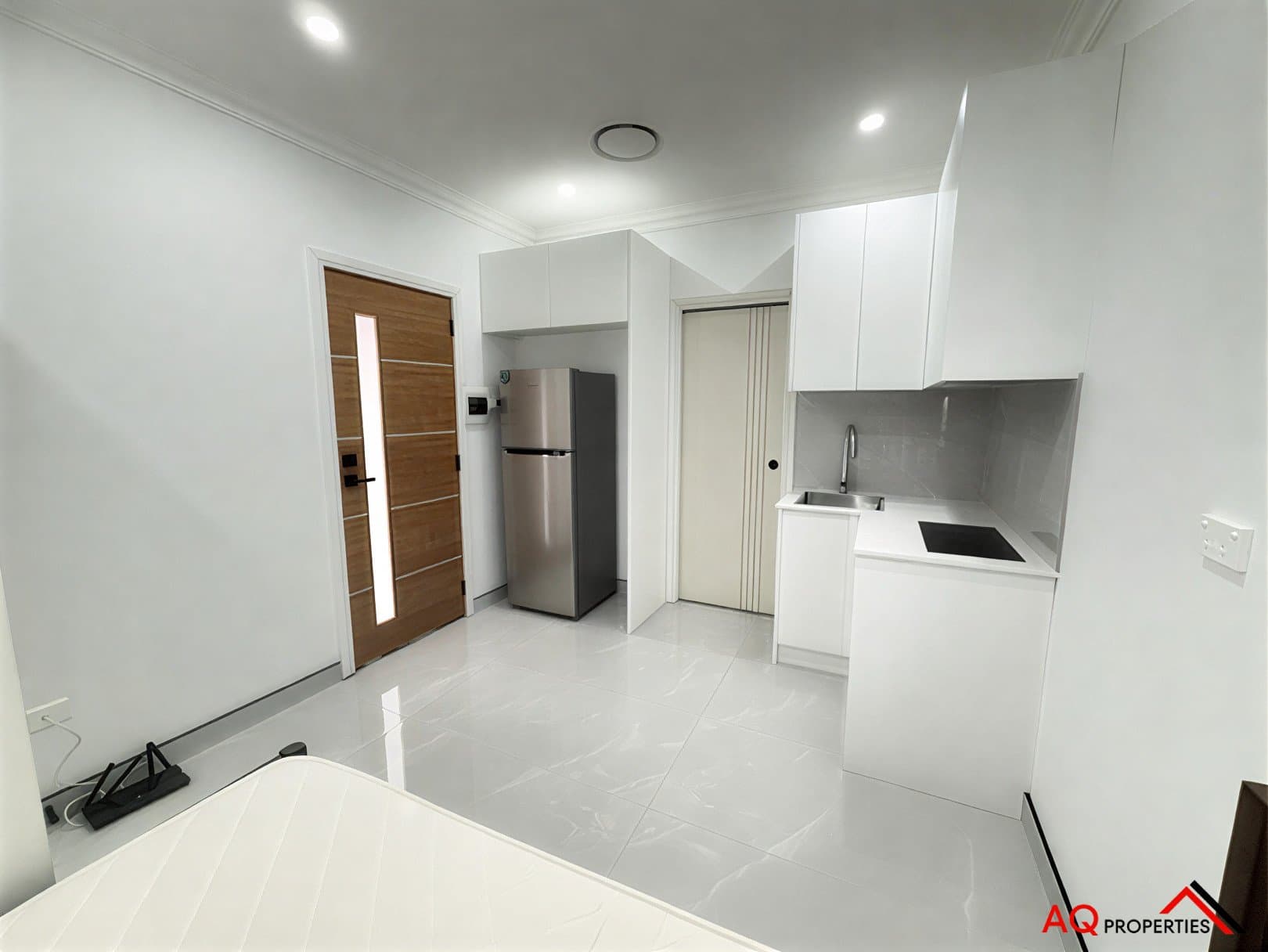 B/18 Narelle Cres, Greenacre NSW 2190