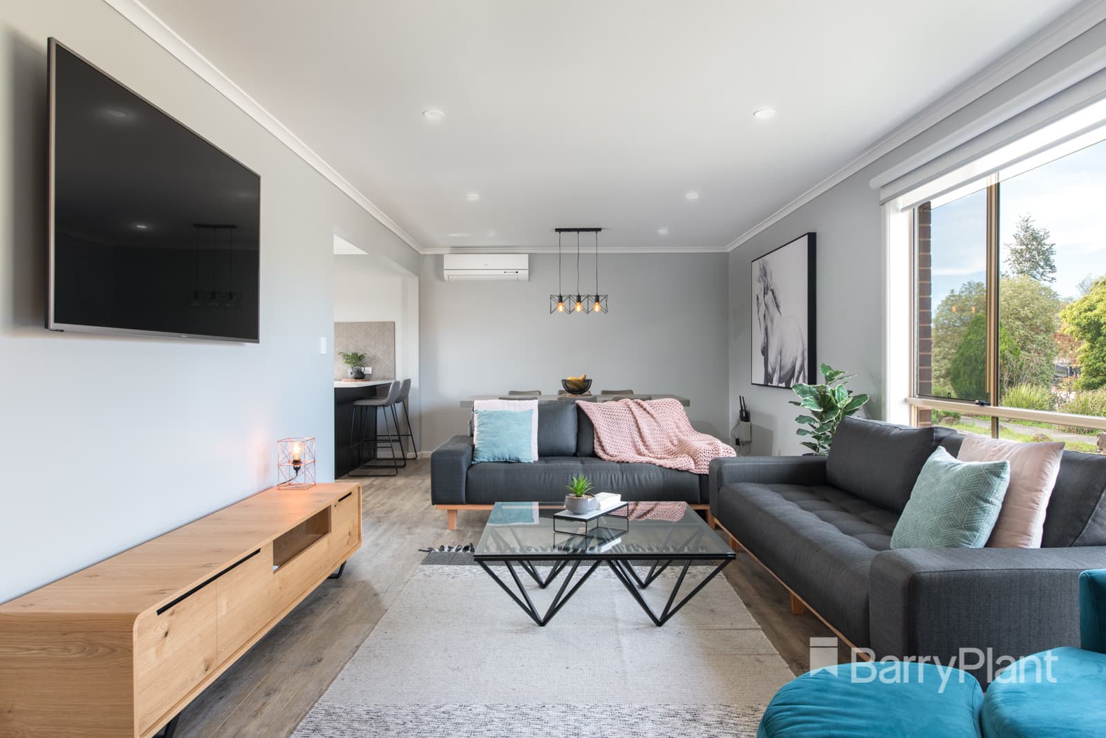 1/1 Kellaway Crescent, Mill Park VIC 3082