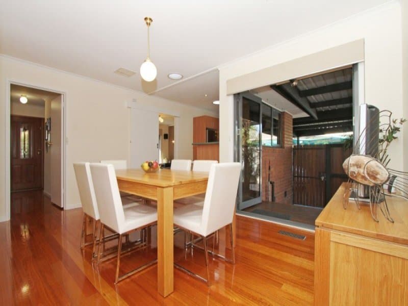 27 Holroyd Drive, Epping VIC 3076