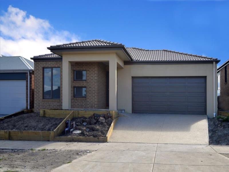 11 Blue Hill Way, Wollert VIC 3750
