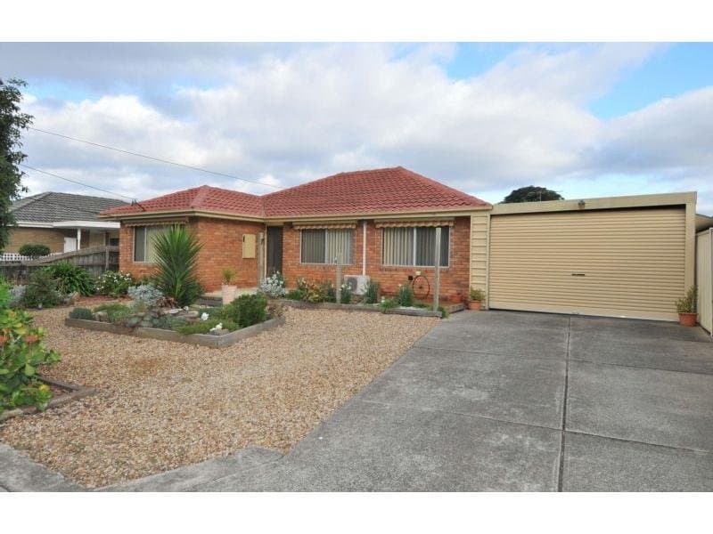 128 Casey Drive, Lalor VIC 3075