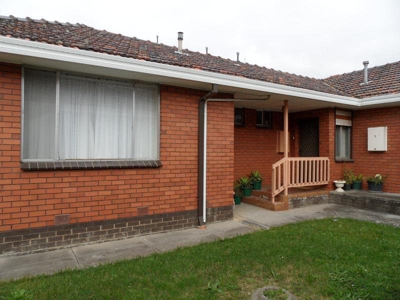 2/327 High Street, Thomastown VIC 3074