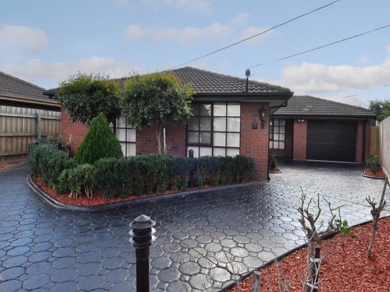 8 Martingale Court, Epping VIC 3076