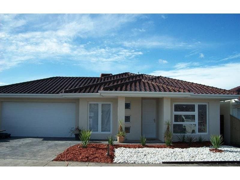 216 Mosaic Drive, Lalor VIC 3075