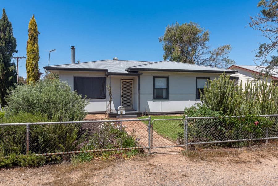 2 Peart Crescent, Murray Bridge SA 5253