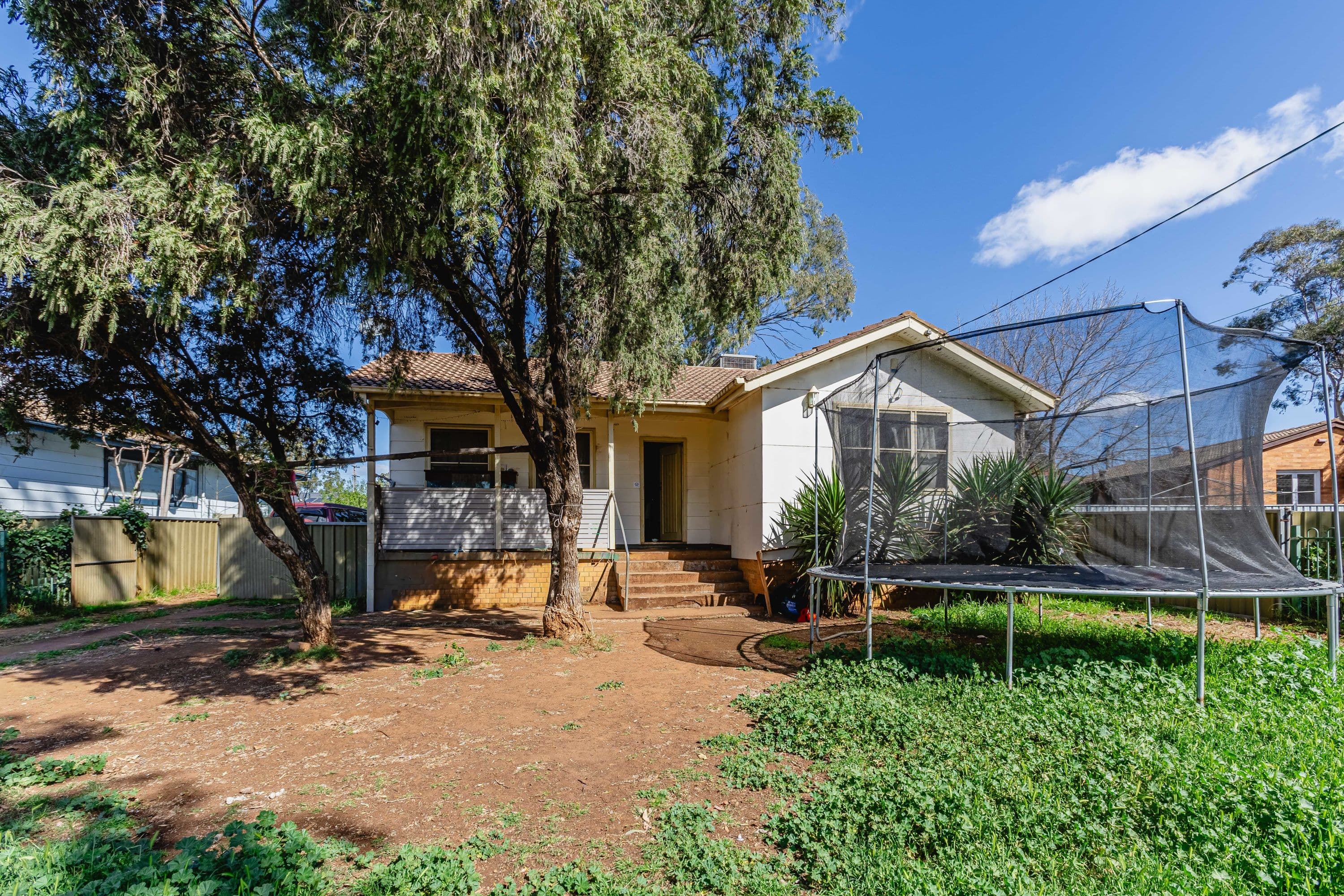 3 Armstrong Crescent, Dubbo NSW 2830