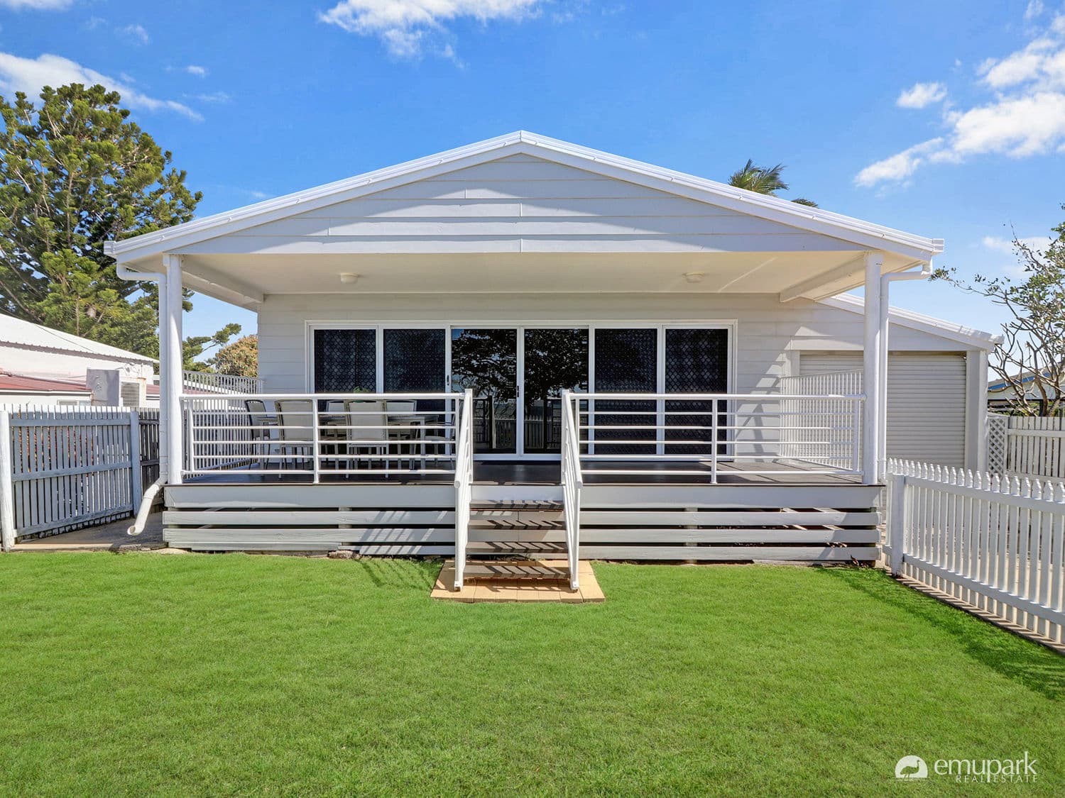 12 Schofield Parade, Keppel Sands QLD 4702