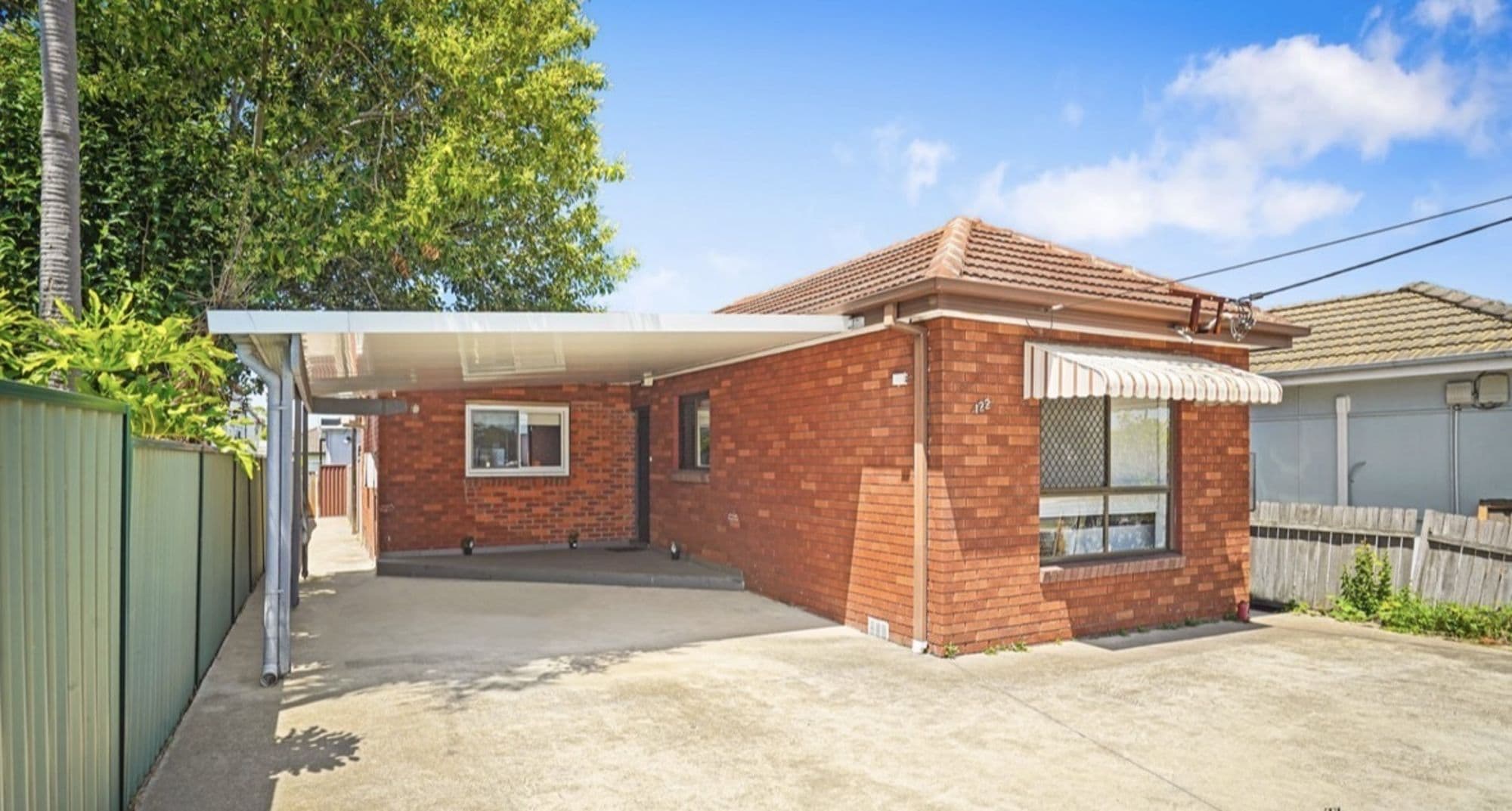 122 Fairfield Road, Fairfield NSW 2165