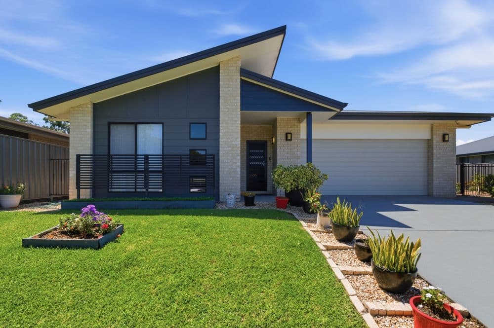 6 Mimiwali Drive, Bonville NSW 2450