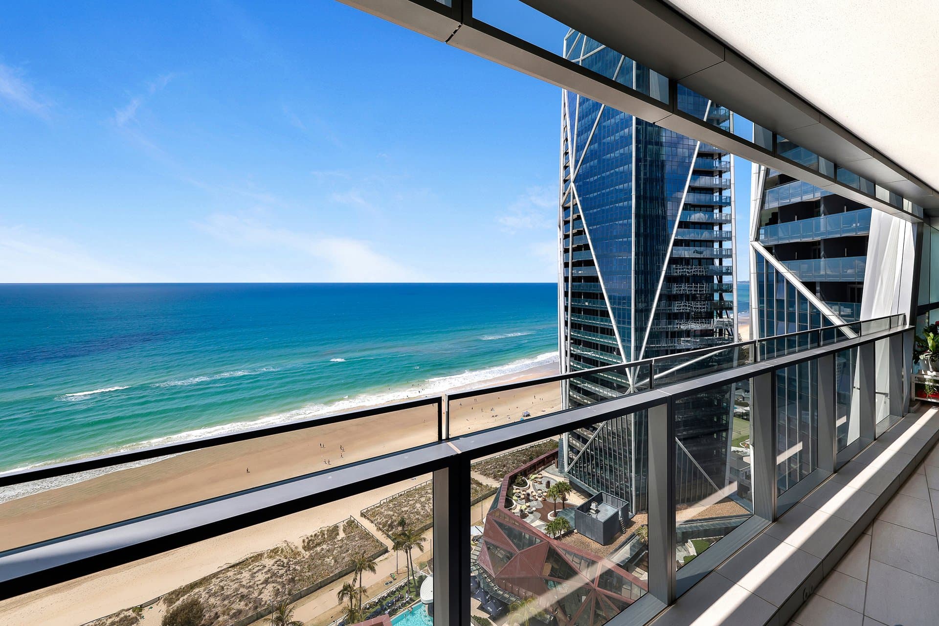 11704/36 Old Burleigh Road, Surfers Paradise QLD 4217