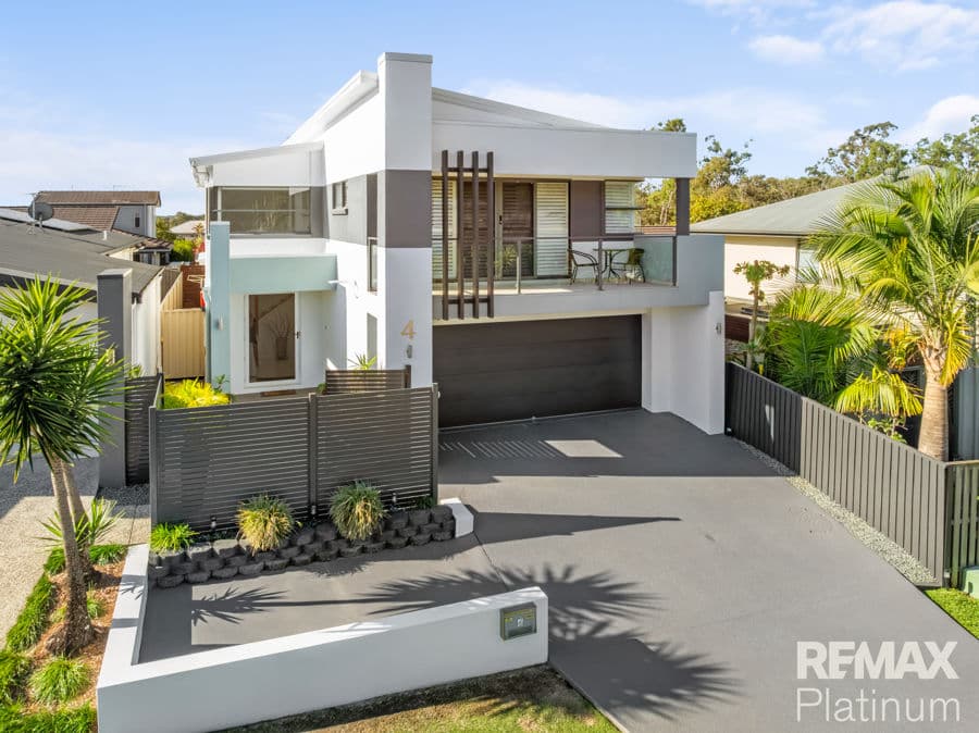 4 Hollow Crescent, Narangba QLD 4504