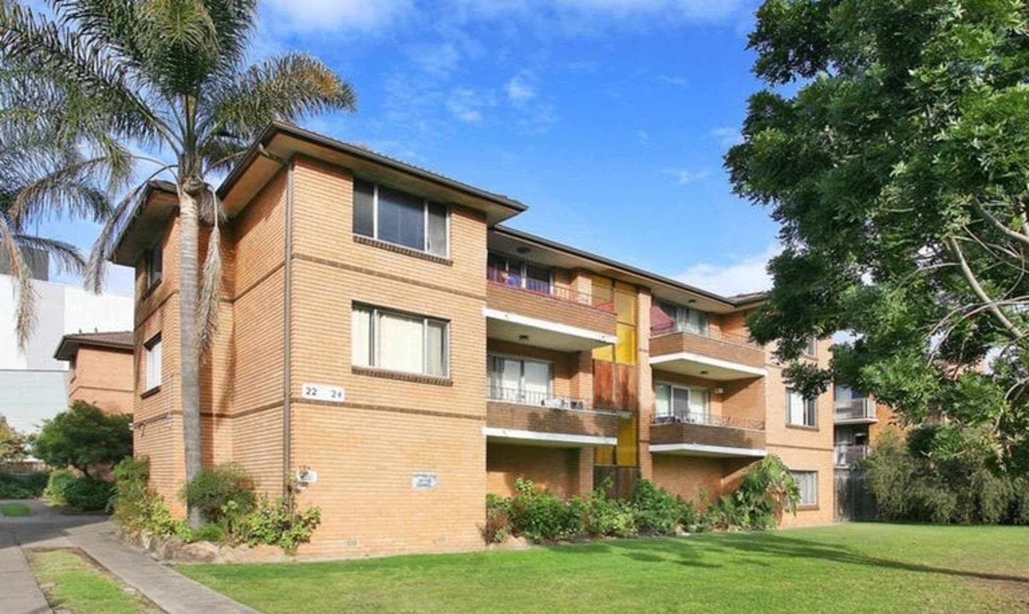 1 22-24 Neil Street, Merrylands NSW 2160