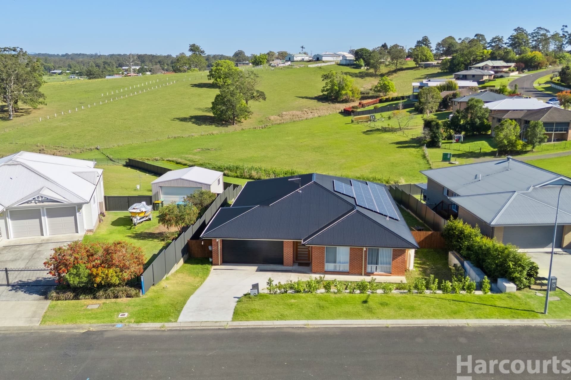 27 Springfields Drive, Greenhill NSW 2440